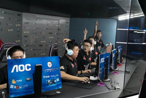 了全方位加 了全方位加