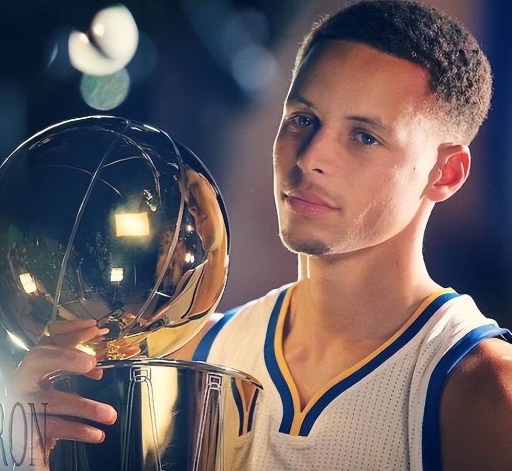 在这种背景 在这种背景