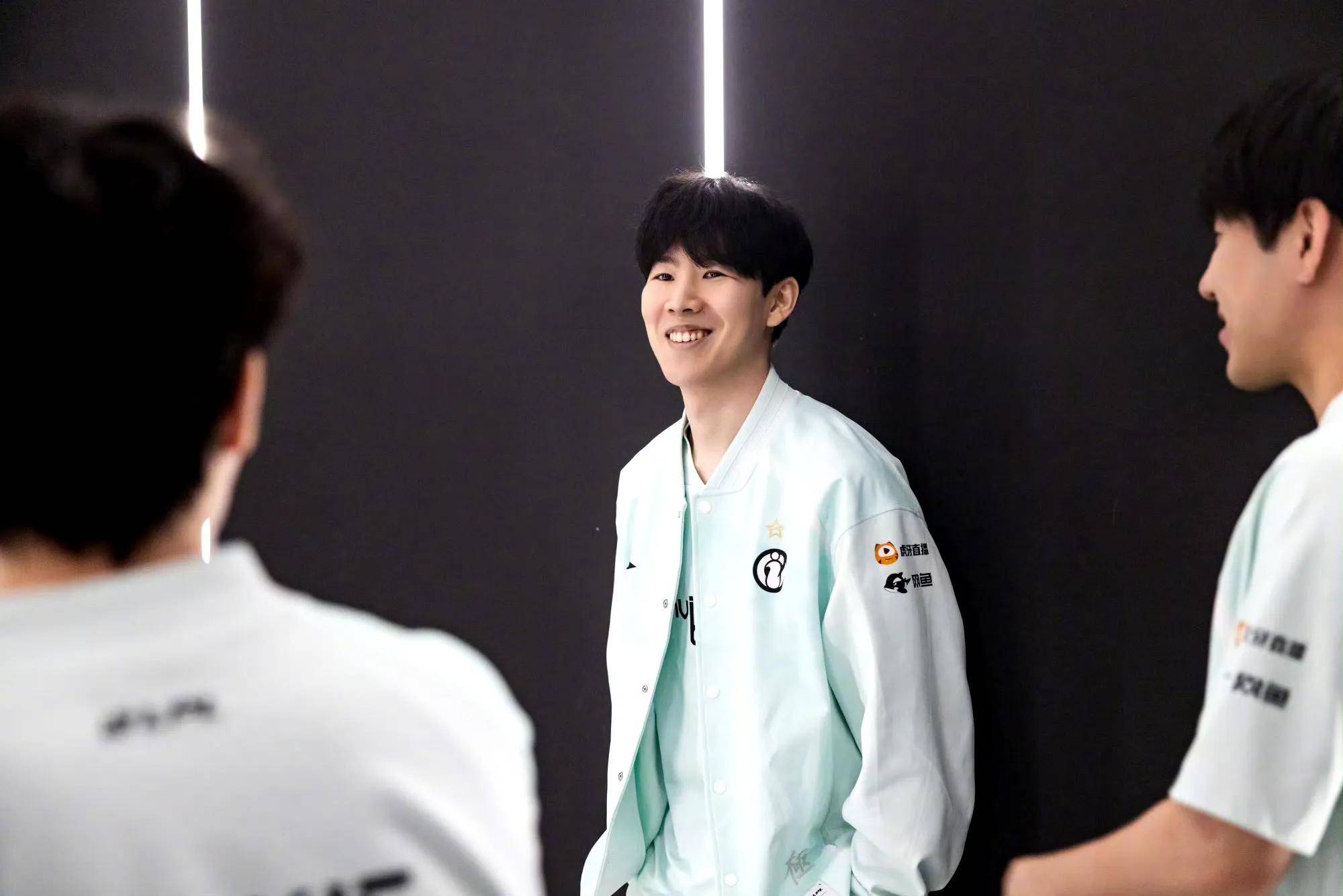 逐渐掌控了 逐渐掌控了