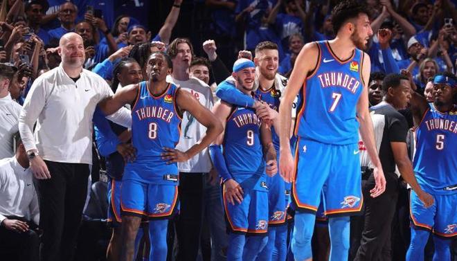 面对埃梅里 面对埃梅里